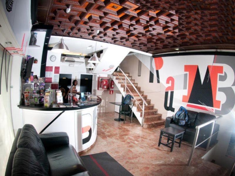 Be Ramblas Guest House Barcelona Zewnętrze zdjęcie